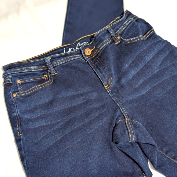 Classic INC Skinny Leg Regular Fit Women's Blue Jeans w/ Stretch - Picture 8 of 10